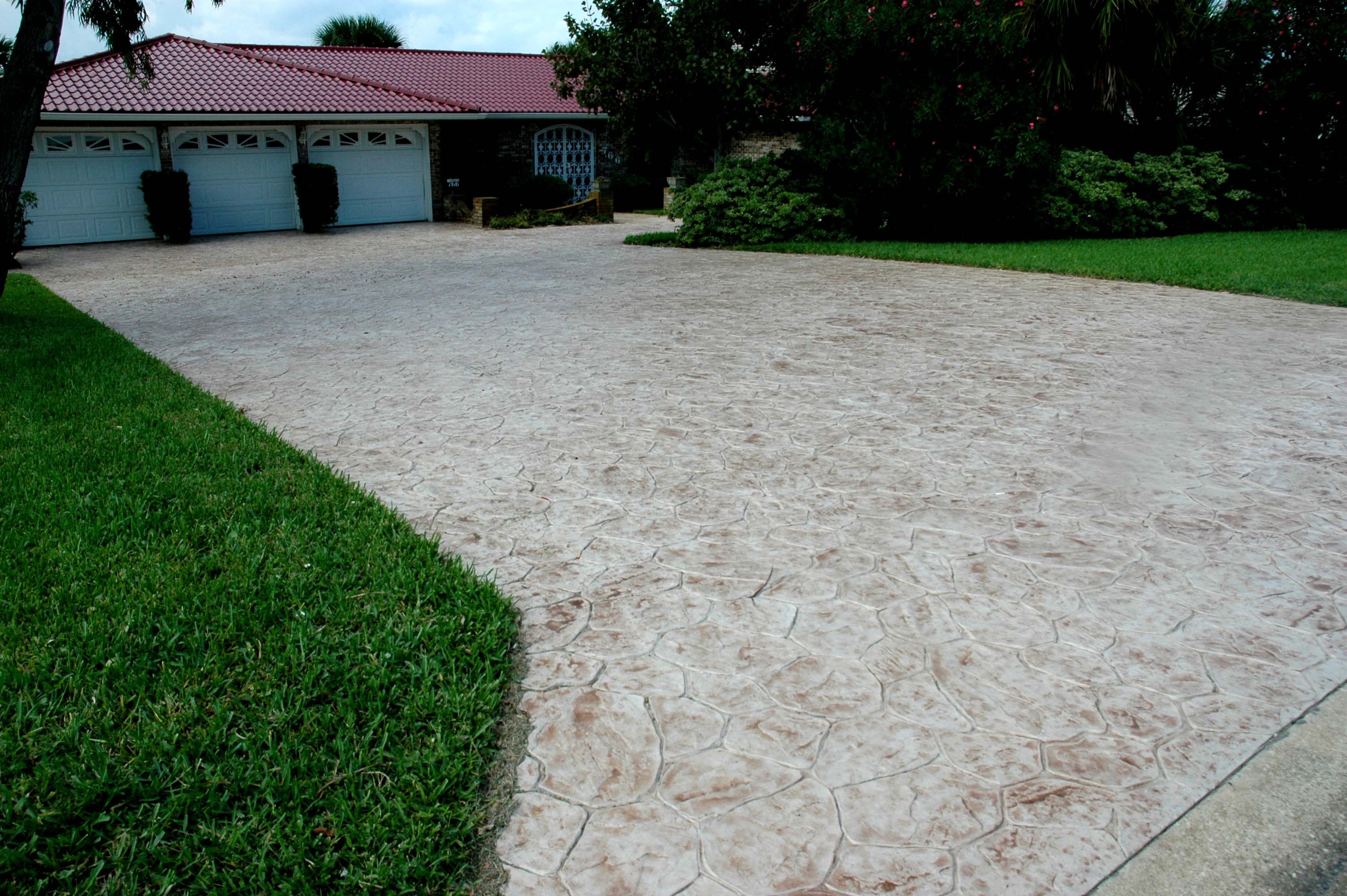 LunaCrete — stamped concrete driveway residential home